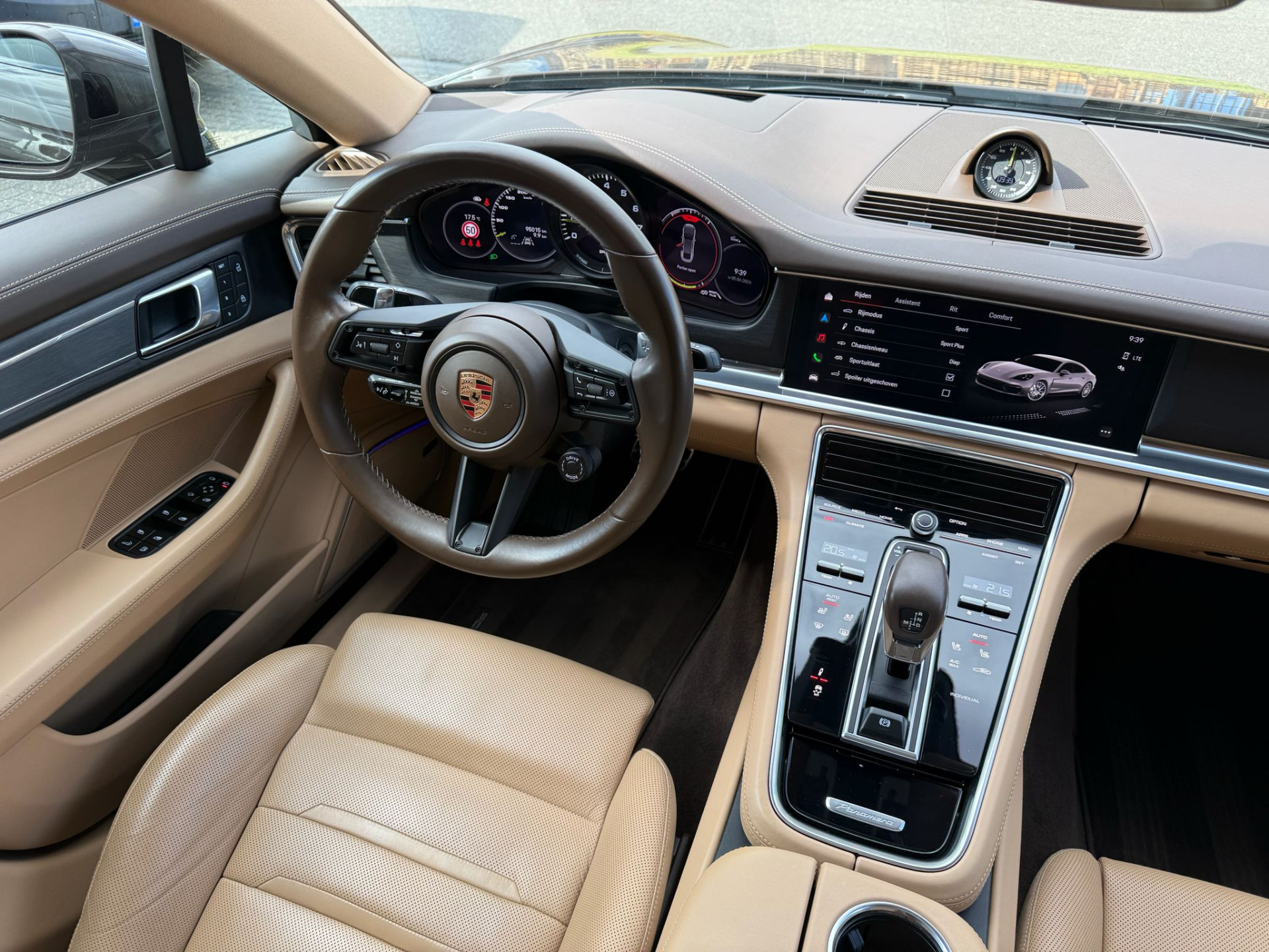Foto van Porsche Panamera 4 E-hybrid
