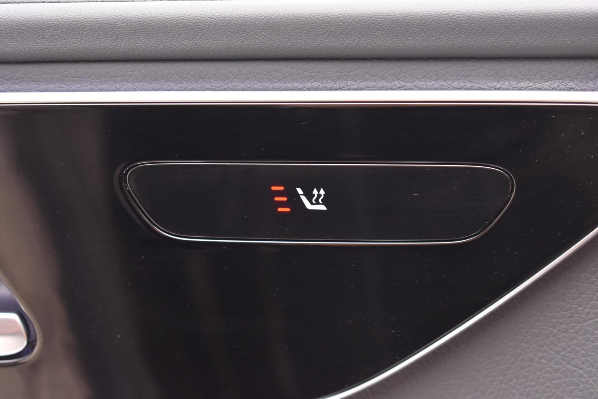 Foto van Mercedes-Benz C 200