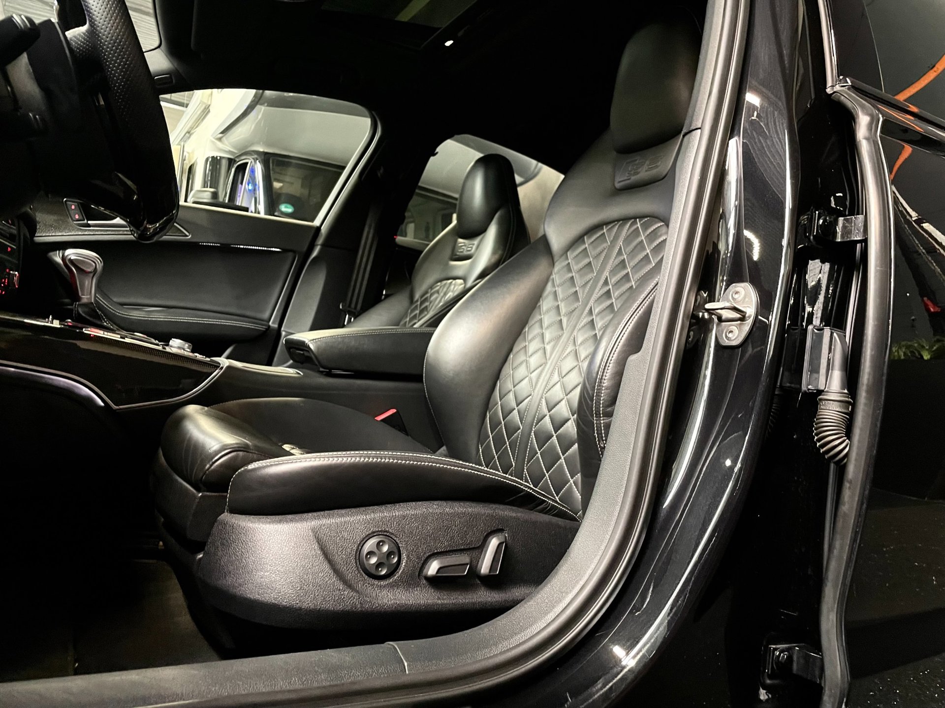 Foto van Audi S6 Limousine
