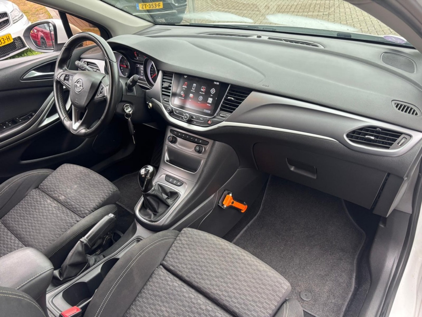 Foto van Opel Astra Sports Tourer