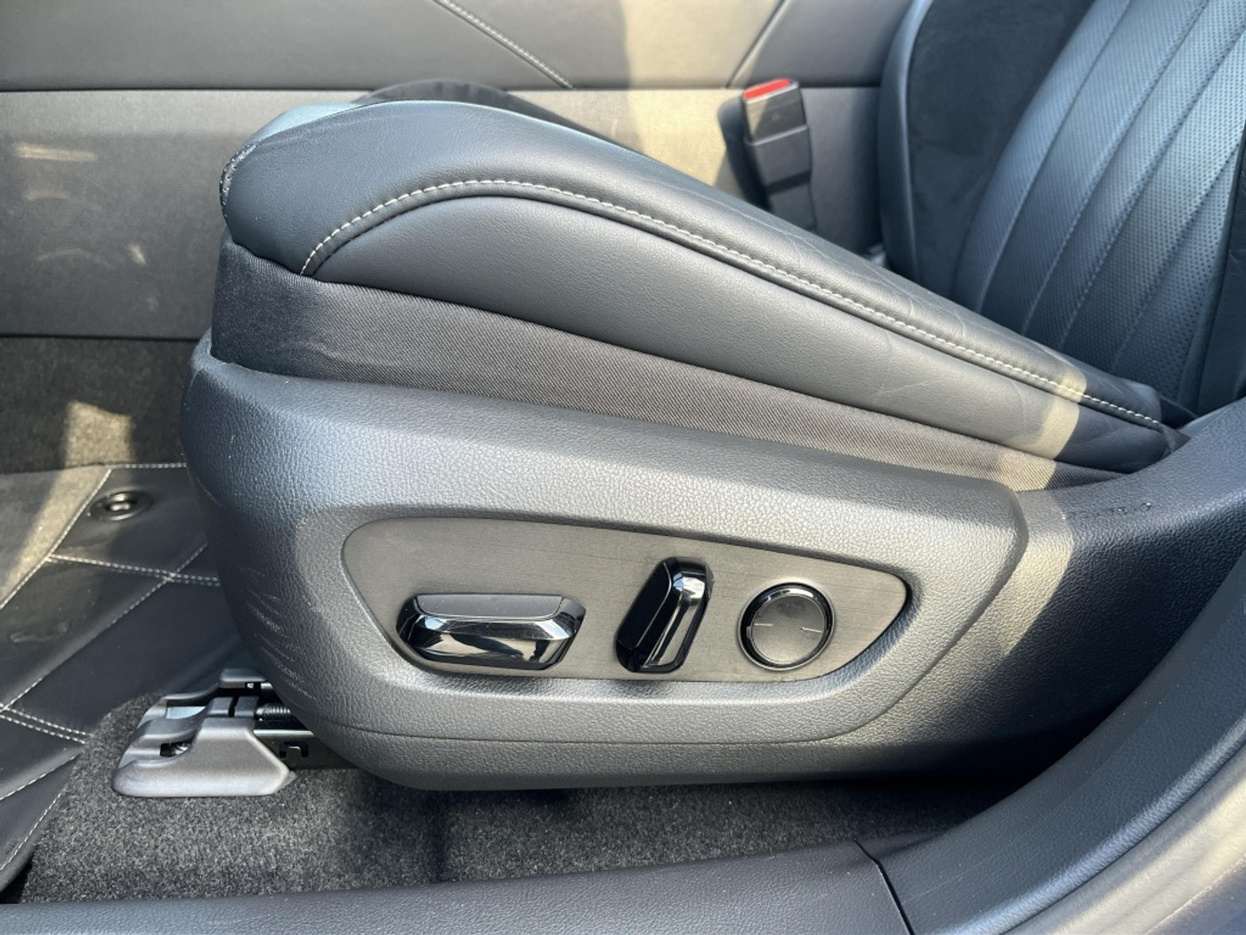 Foto van Lexus Lexus Rx500h