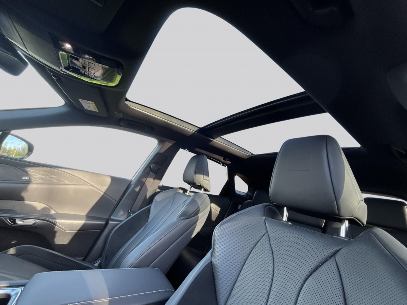 Foto van Lexus Lexus Rx500h