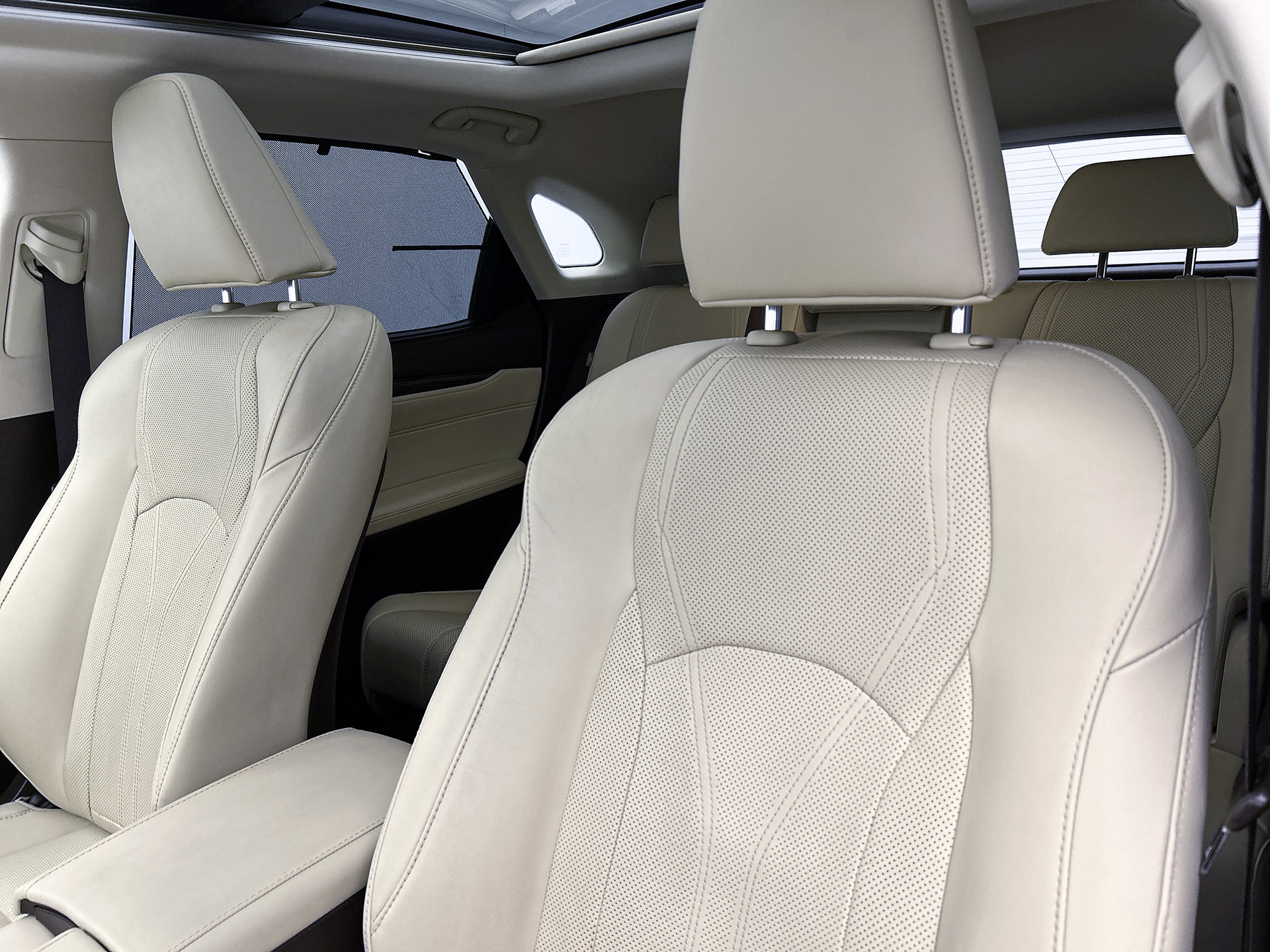 Foto van Lexus RX
