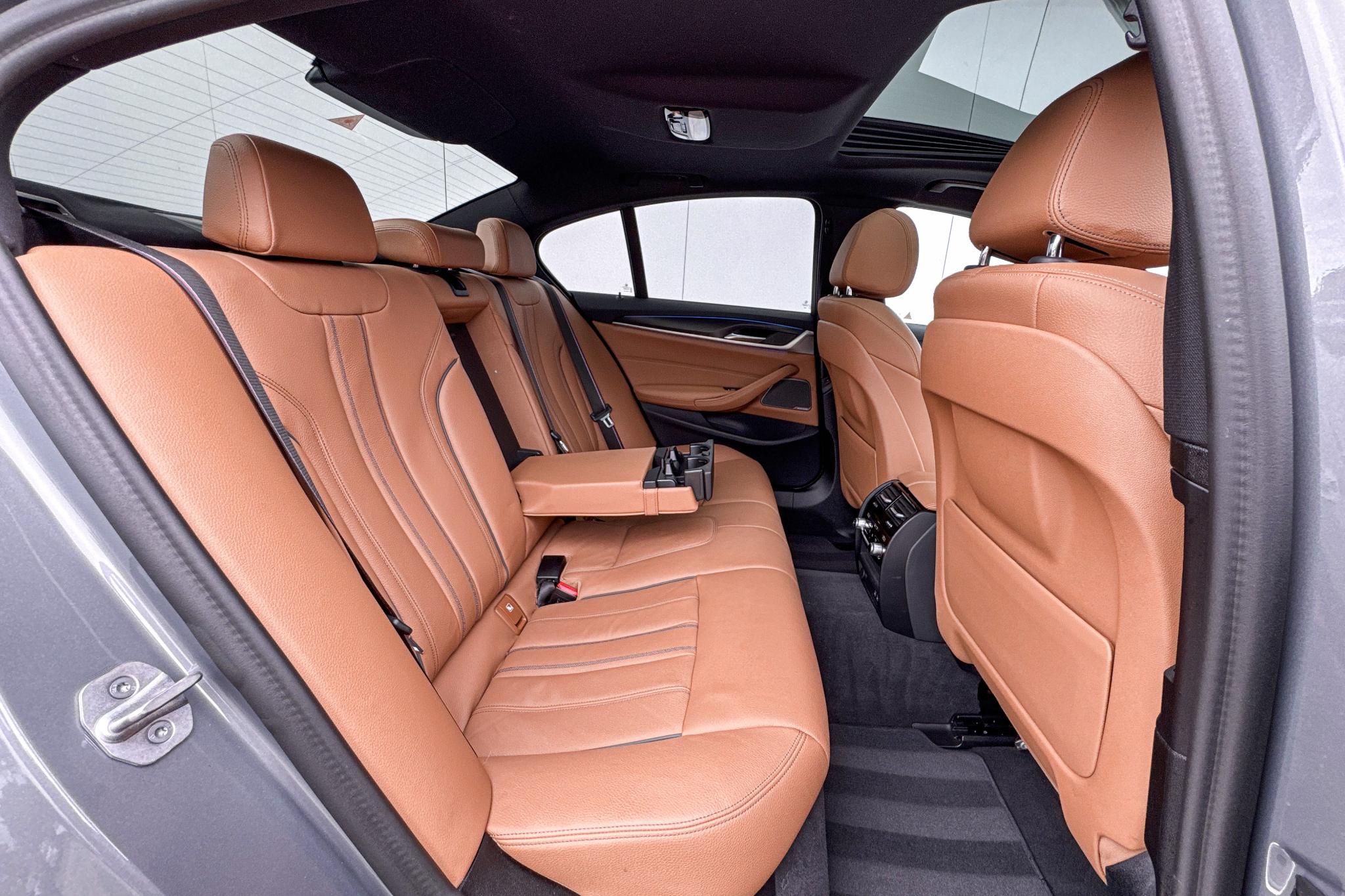 Foto van BMW 545e xDrive