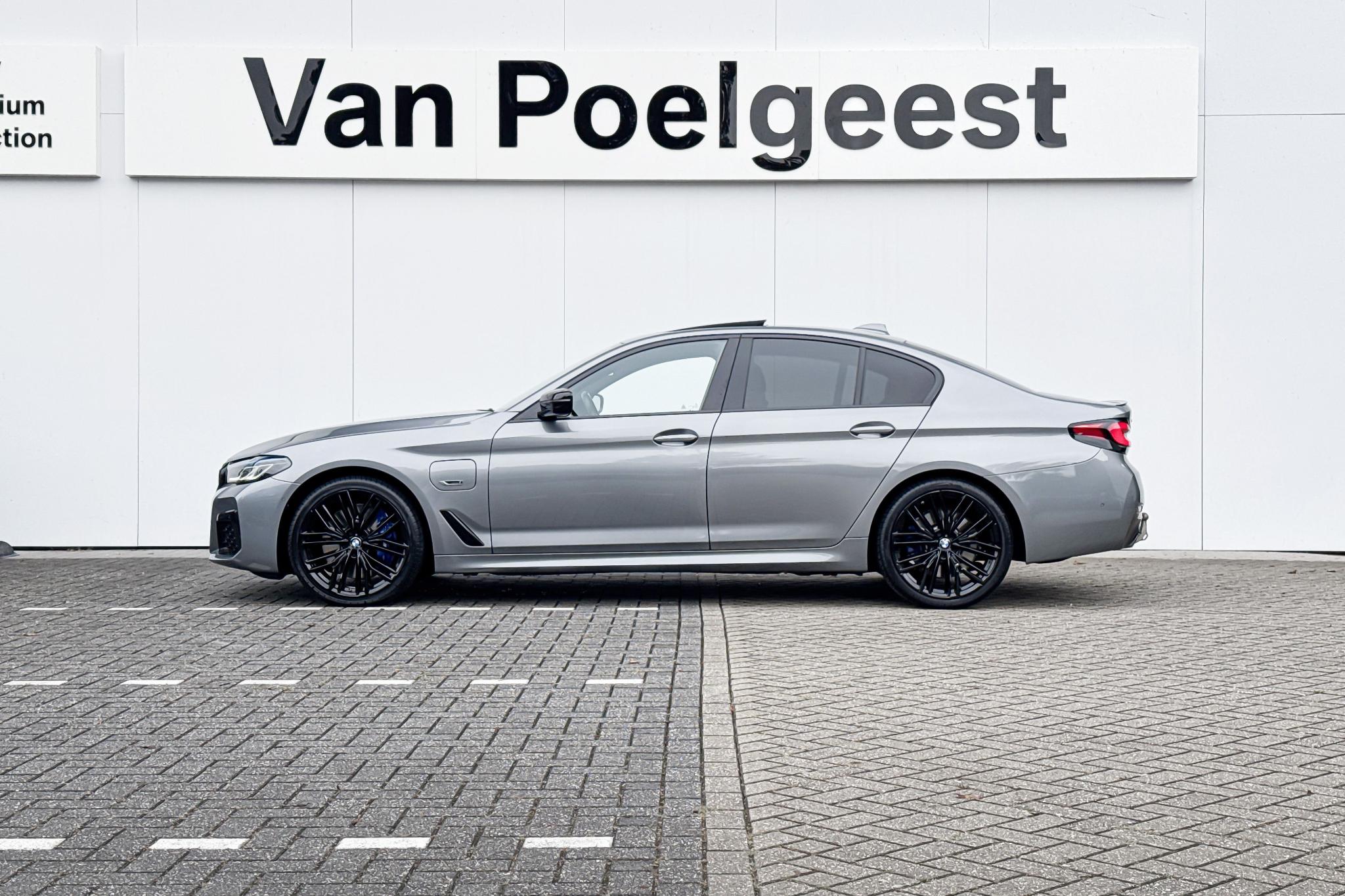Foto van BMW 545e xDrive