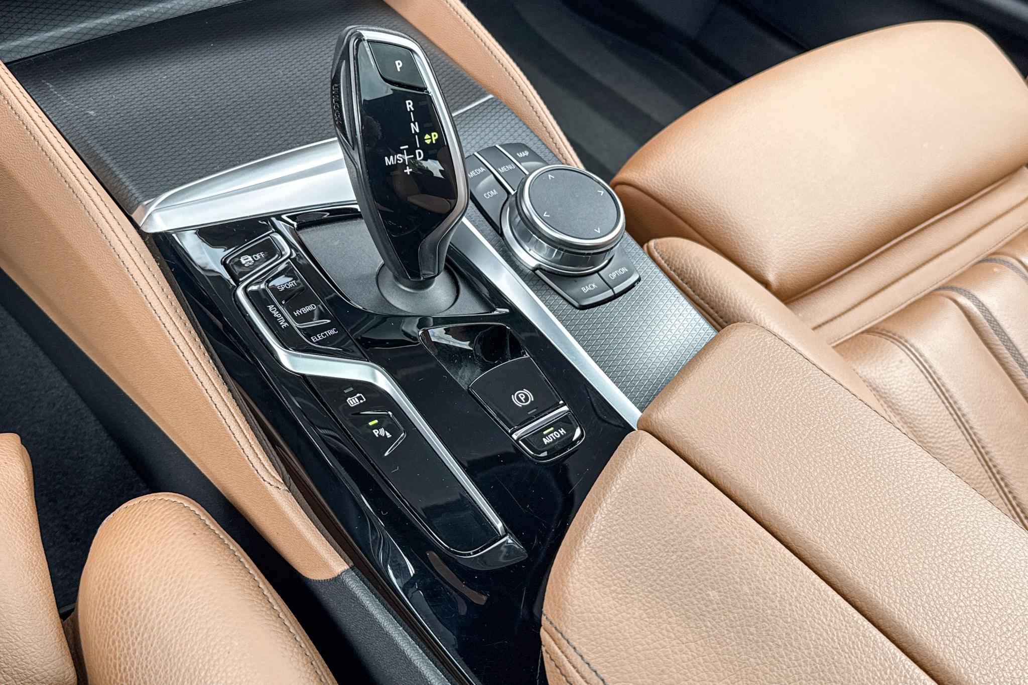 Foto van BMW 545e xDrive