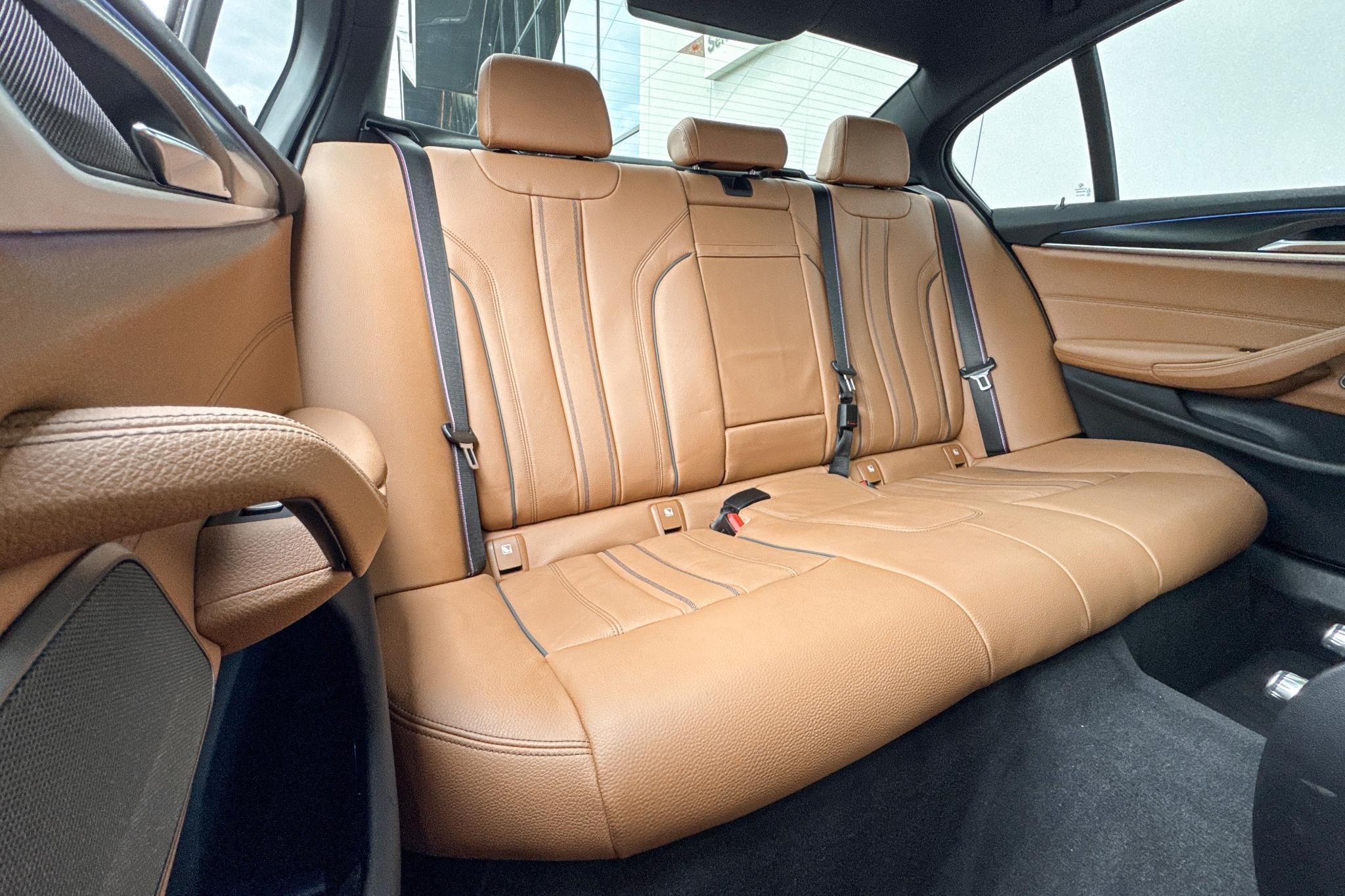 Foto van BMW 545e xDrive