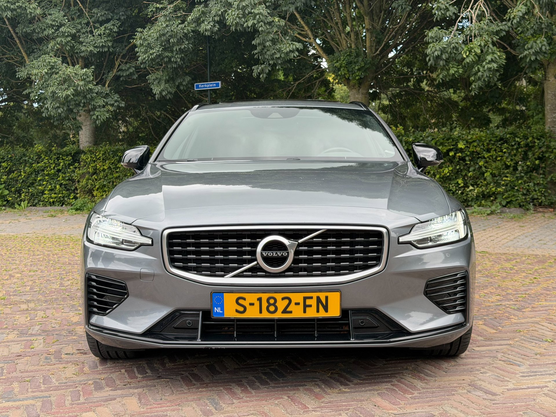 Foto van Volvo V60 T8 Twin Engine