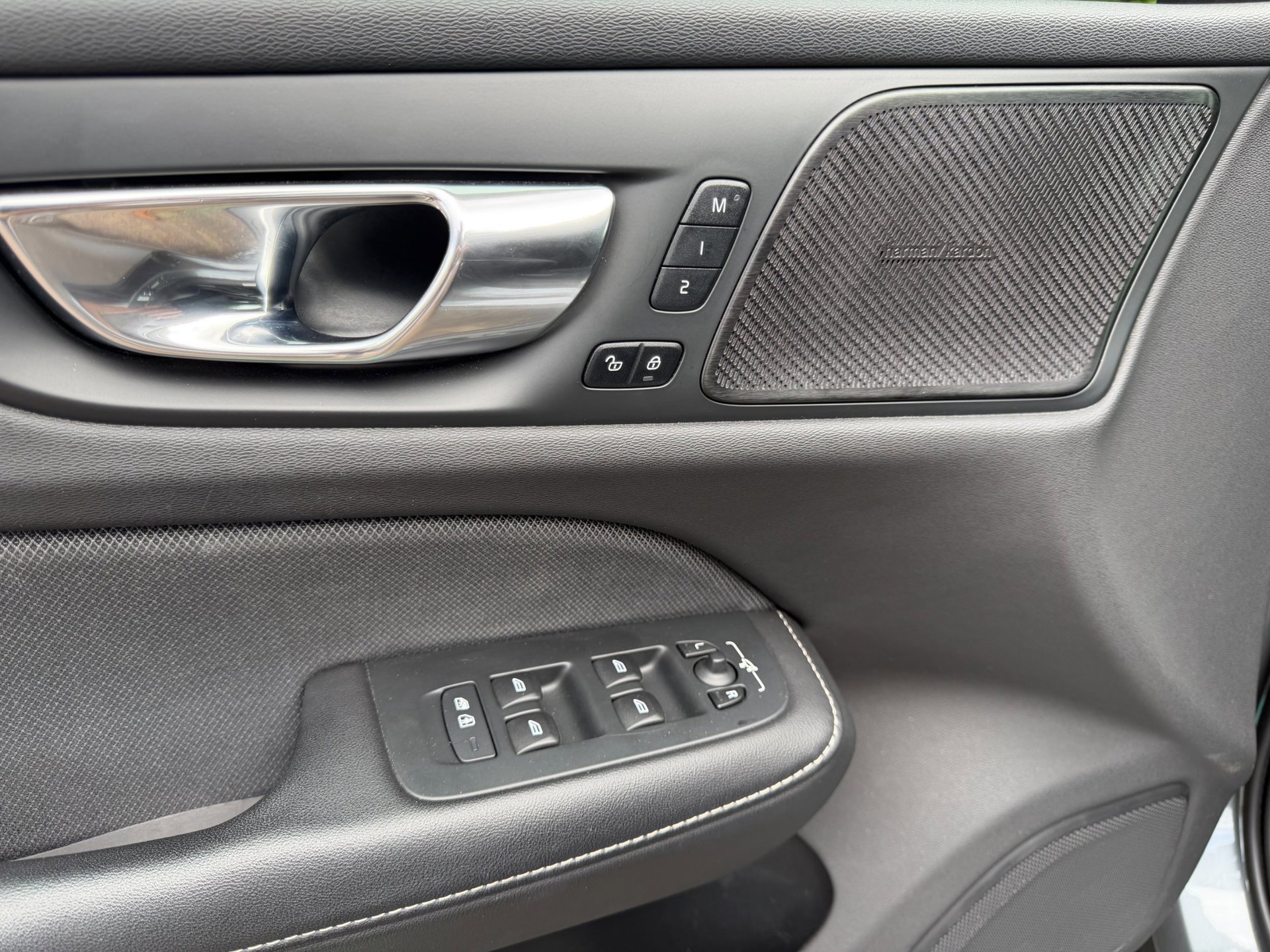 Foto van Volvo V60 T8 Twin Engine