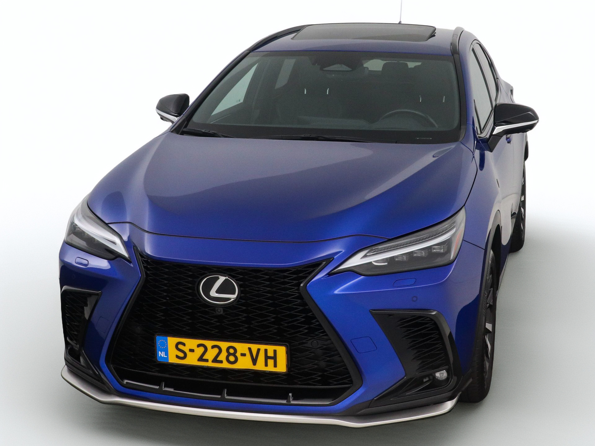 Foto van Lexus Lexus Nx450h+