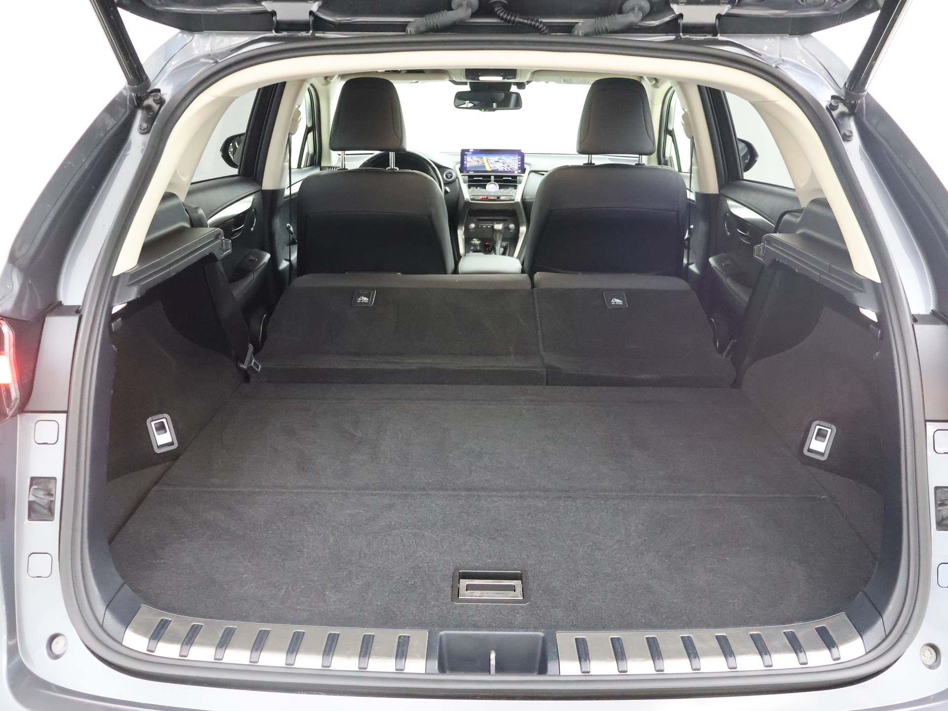 Foto van Lexus Lexus Nx300h