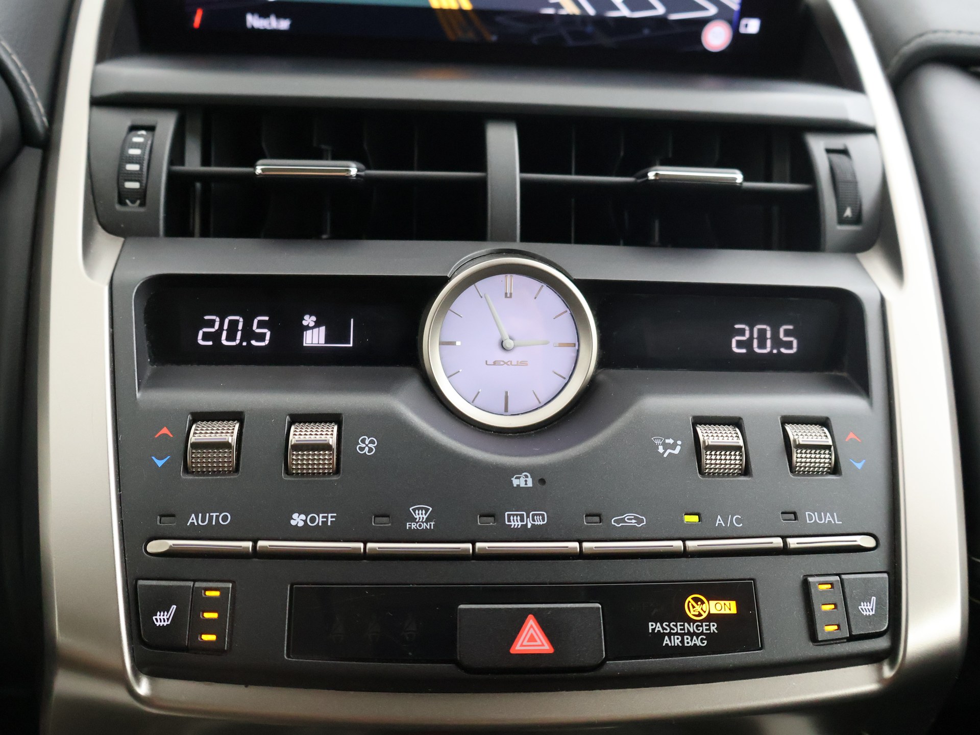 Foto van Lexus Lexus Nx300h