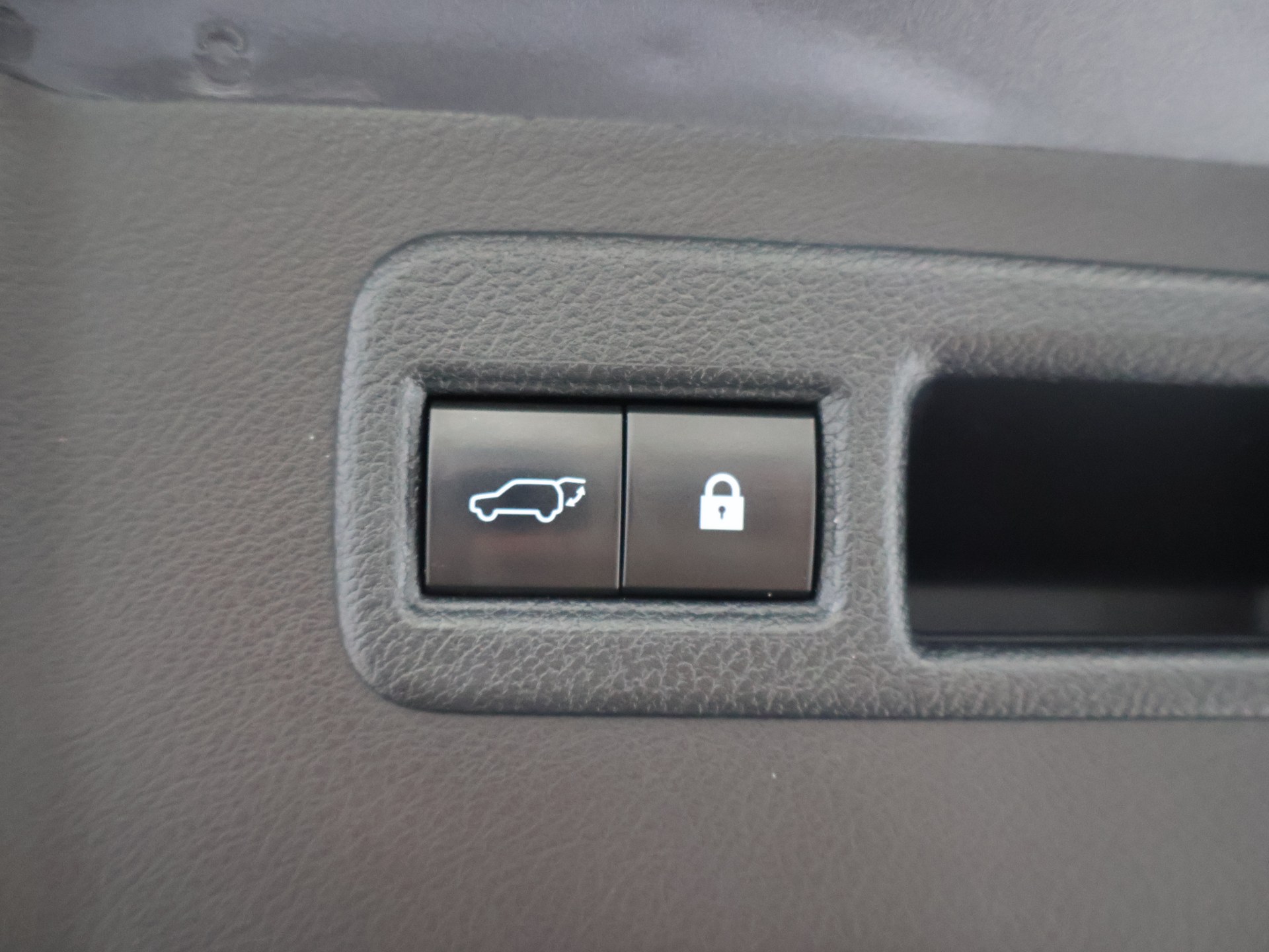 Foto van Lexus Lexus Nx300h