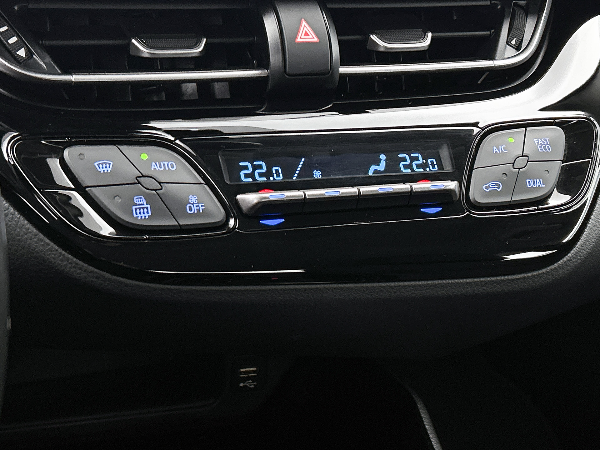 Foto van Toyota Toyota C-hr
