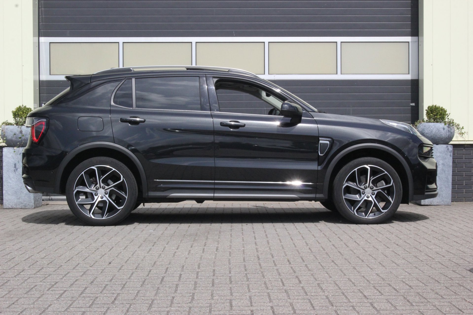Foto van Lynk&co LYNK & Co 01