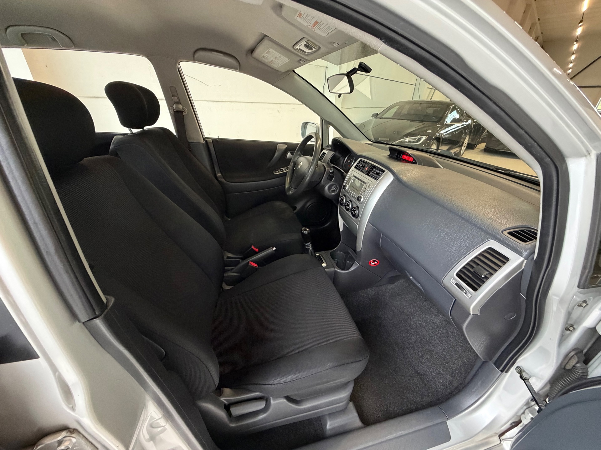 Foto van Suzuki Liana