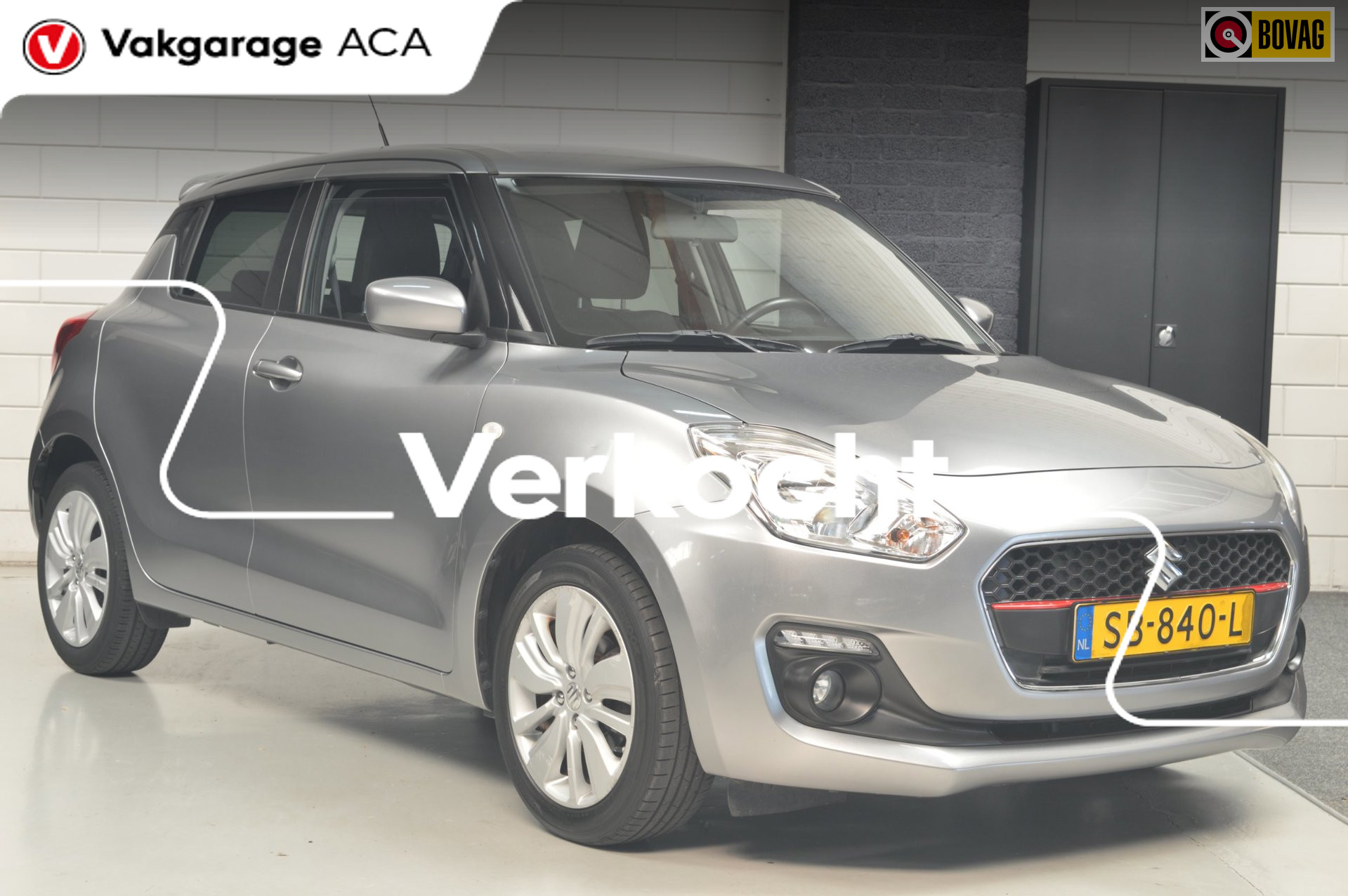 Suzuki Swift 1.2 Select // 77.000 km // AIRCO // CAMERA // CARPLAY // STOELVERWARMING // 2018 - voorkant