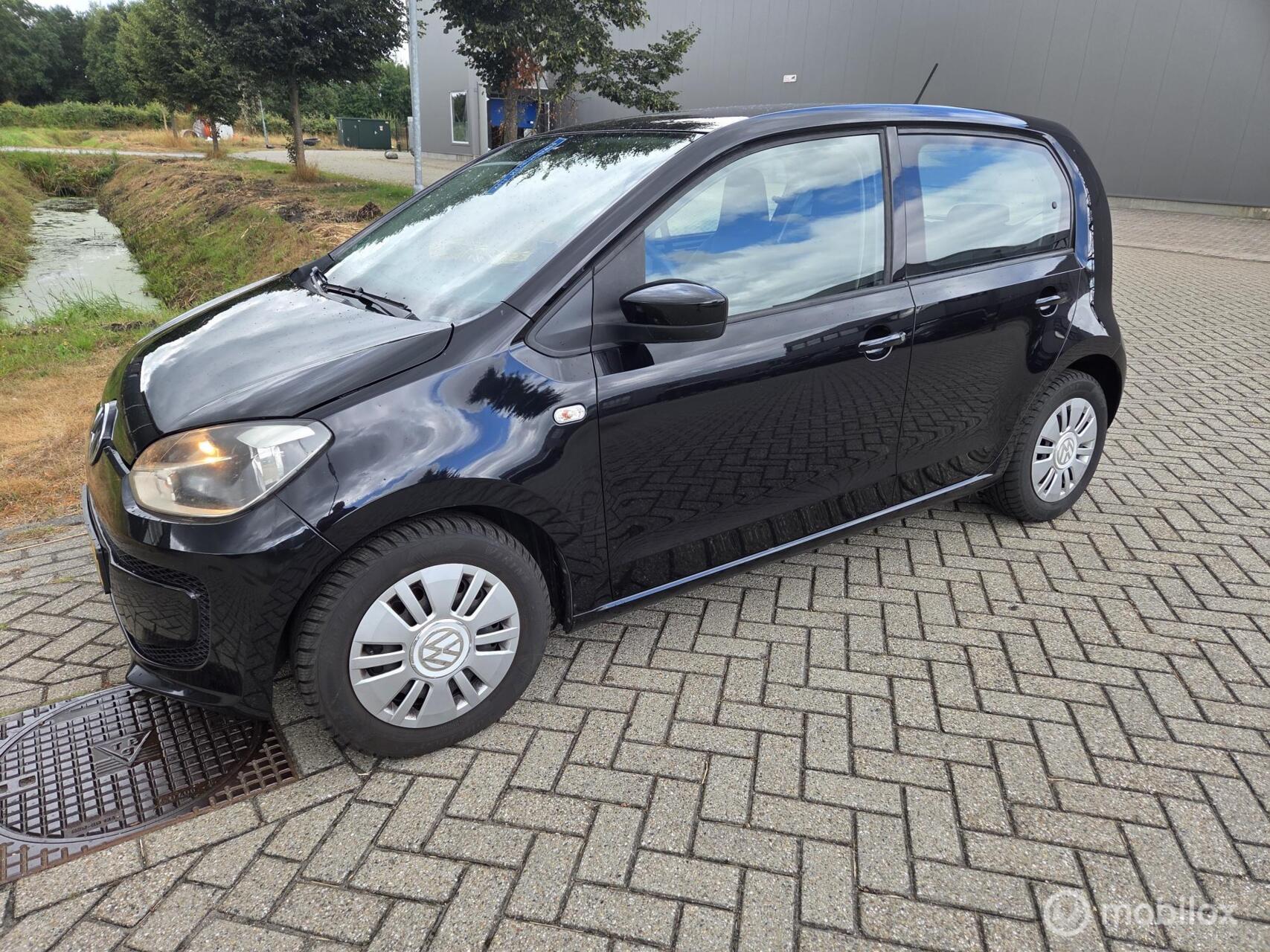 Volkswagen Up 1.0 2013 - voorkant
