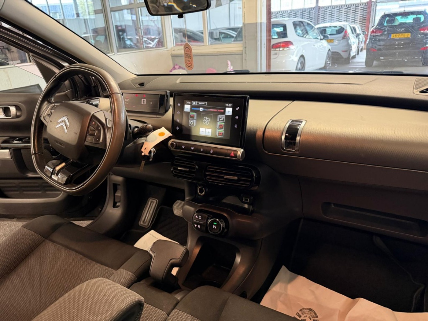 Foto van Citroen C4 Cactus