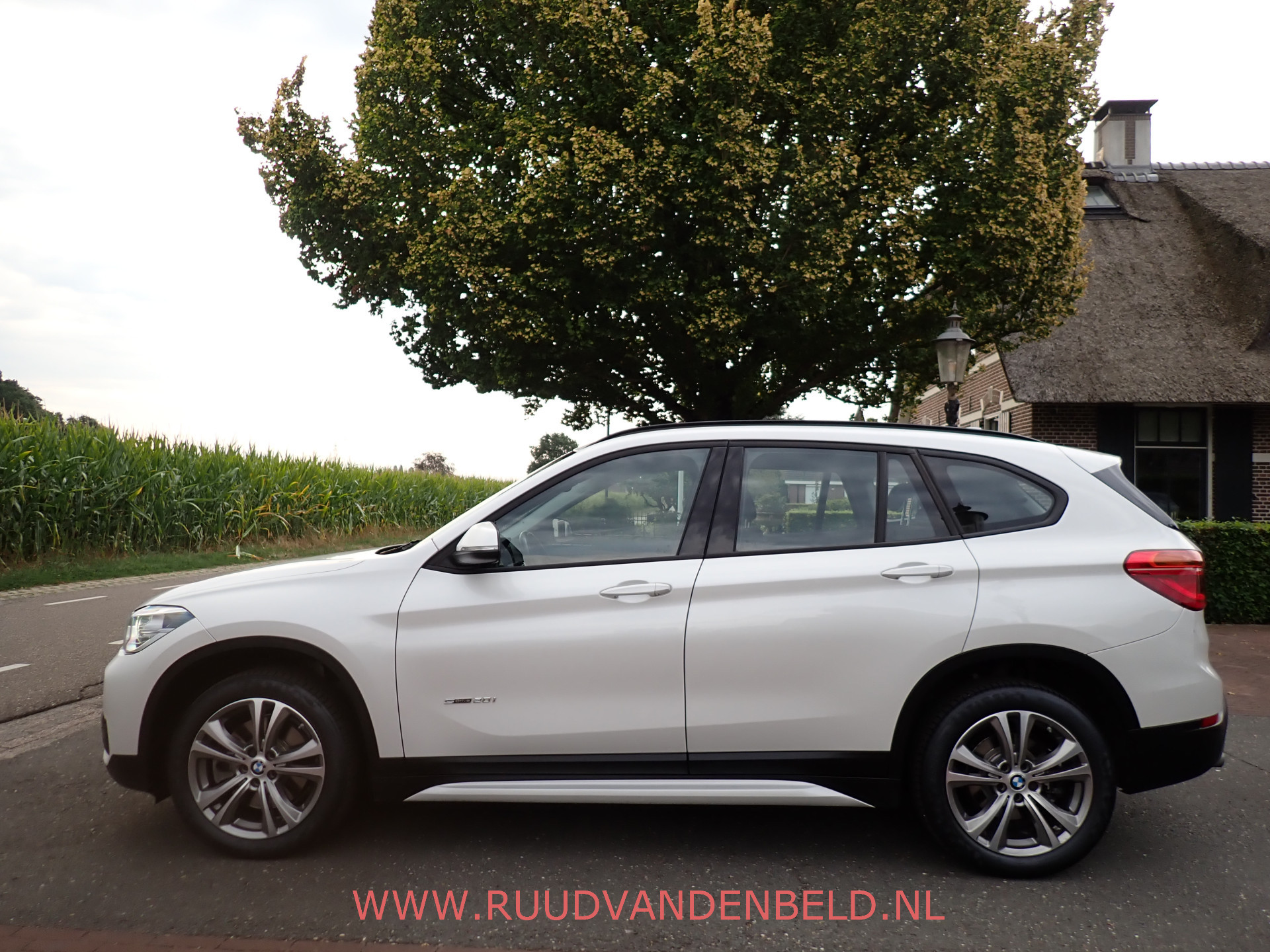 Foto van BMW X1
