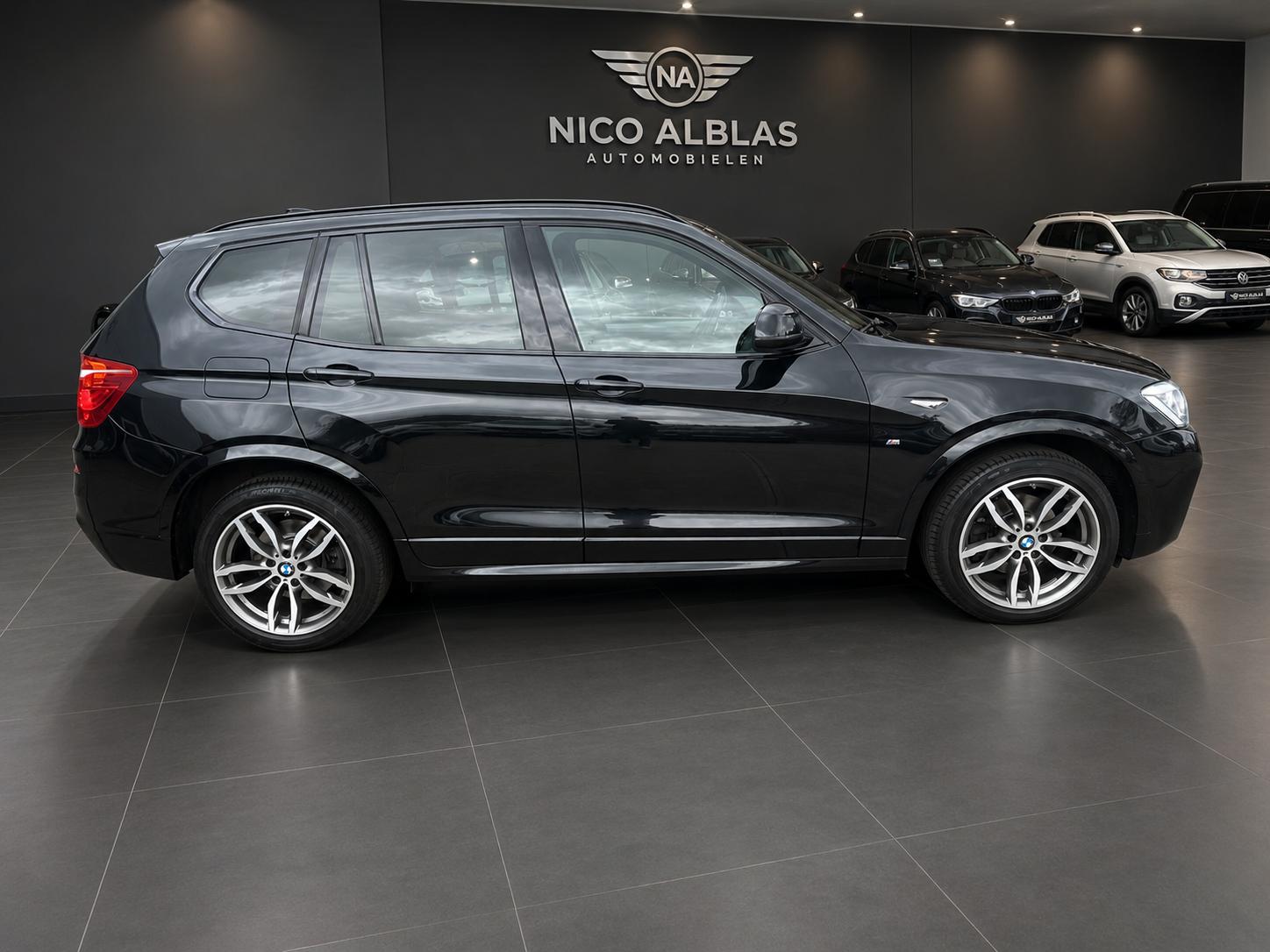 Foto van BMW X3 Xdrive20i