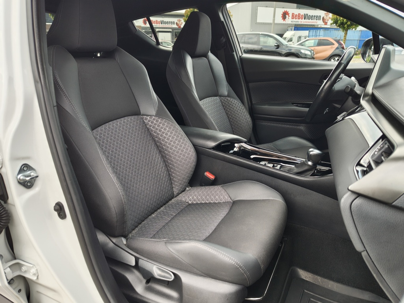 Foto van Toyota Toyota C-hr