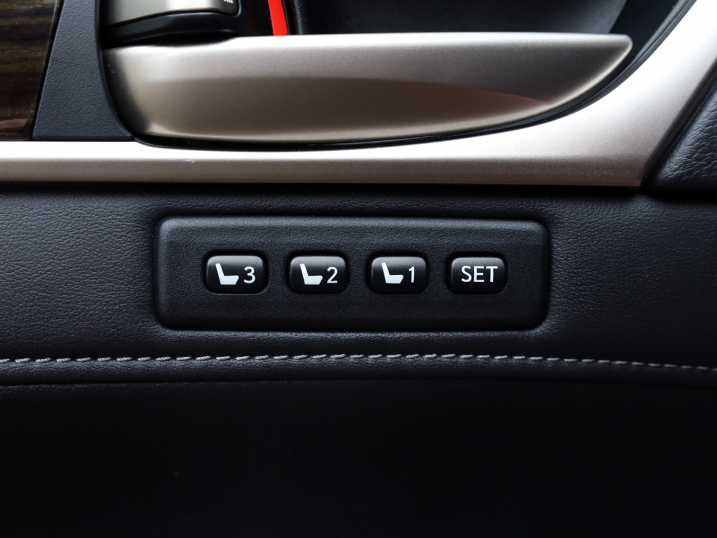 Foto van Lexus Lexus Gs450h