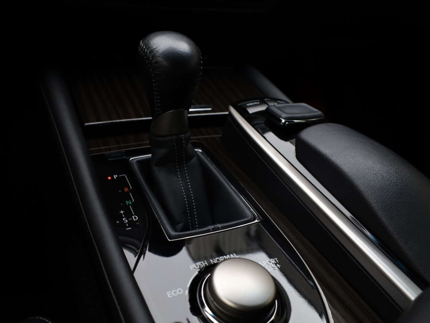 Foto van Lexus Lexus Gs450h