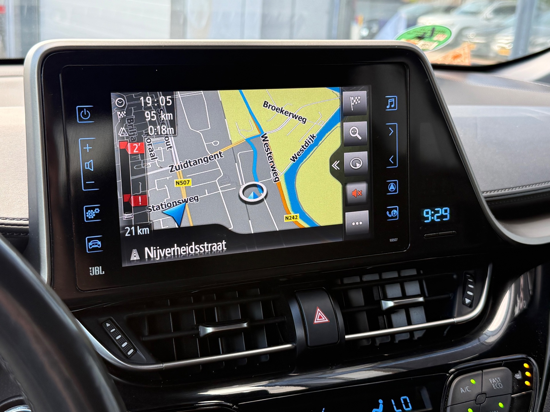 Foto van Toyota Toyota C-hr