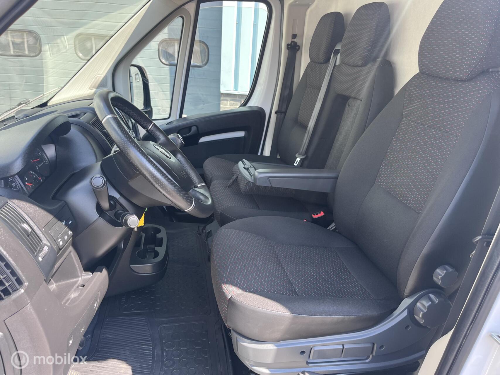 Foto van Opel Movano