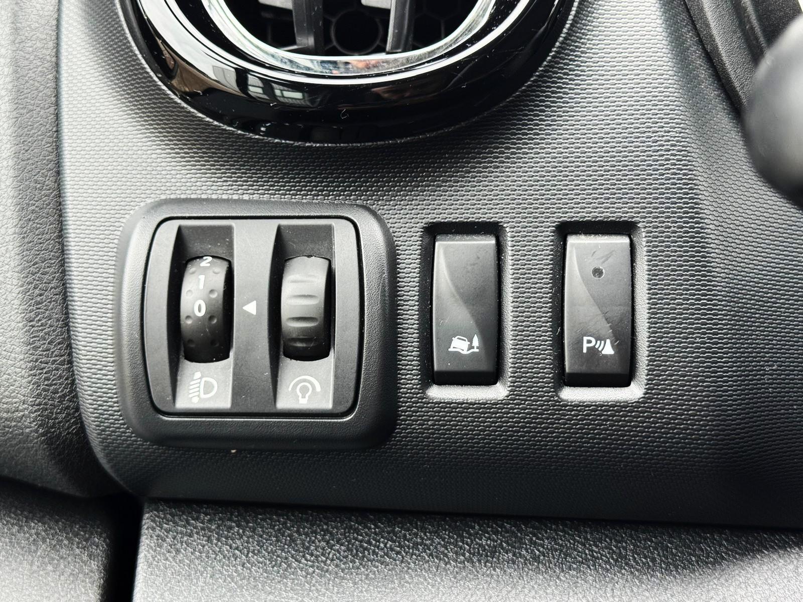 Foto van Opel Vivaro-b
