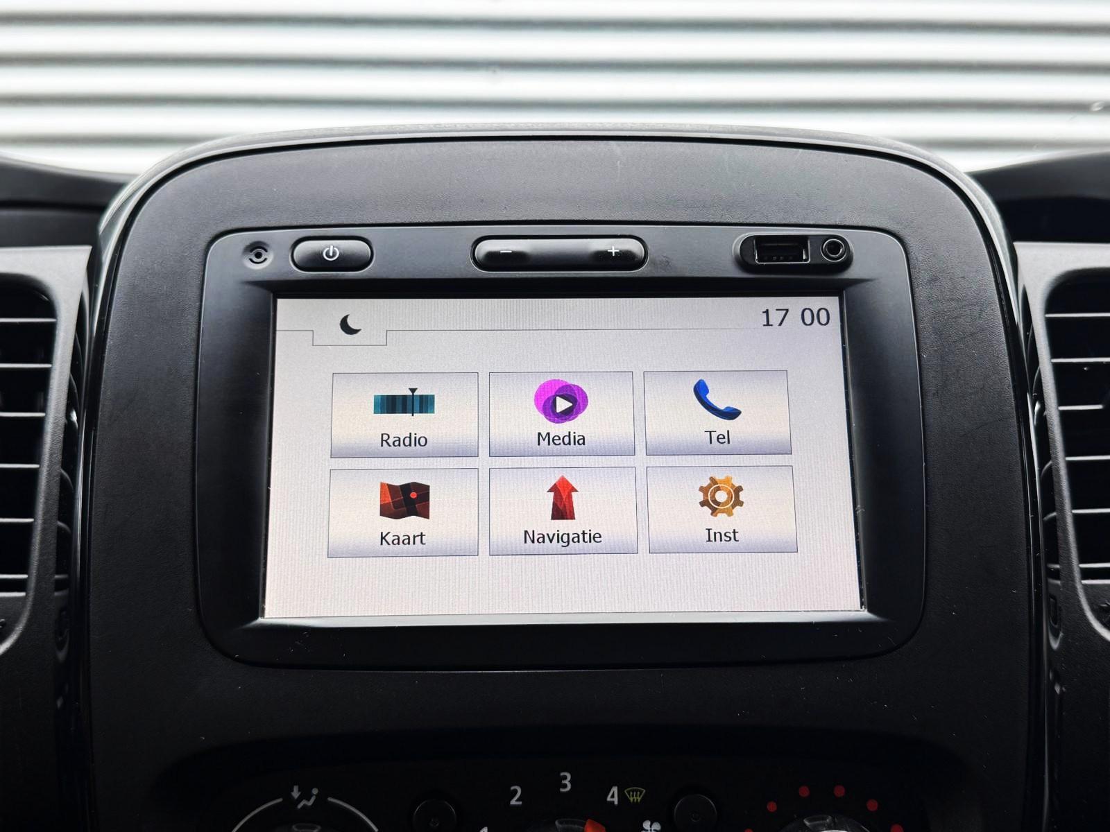 Foto van Opel Vivaro-b