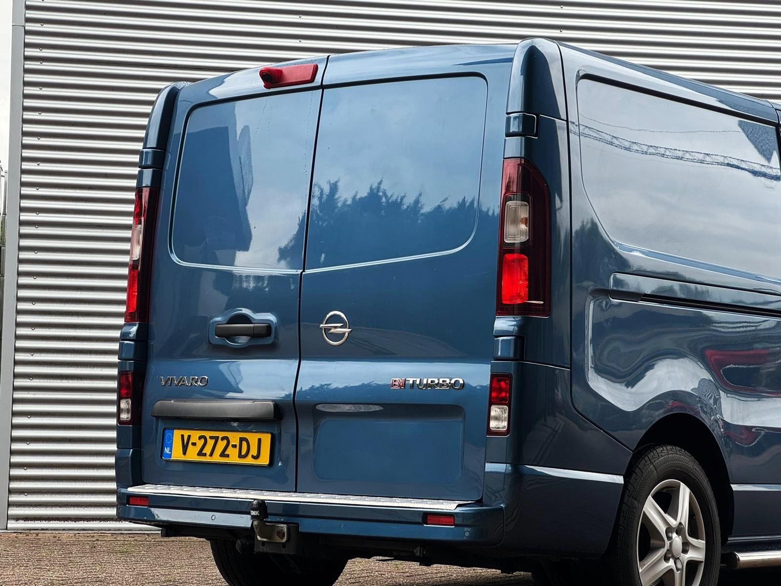 Foto van Opel Vivaro-b