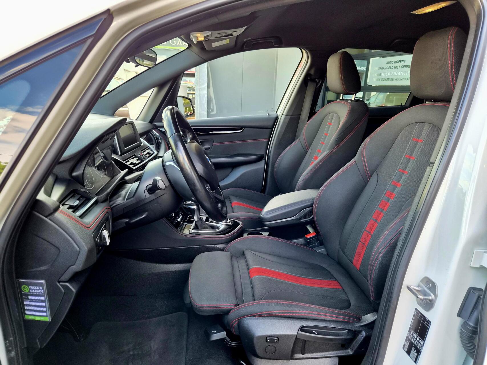 Foto van BMW 220i Active Tourer