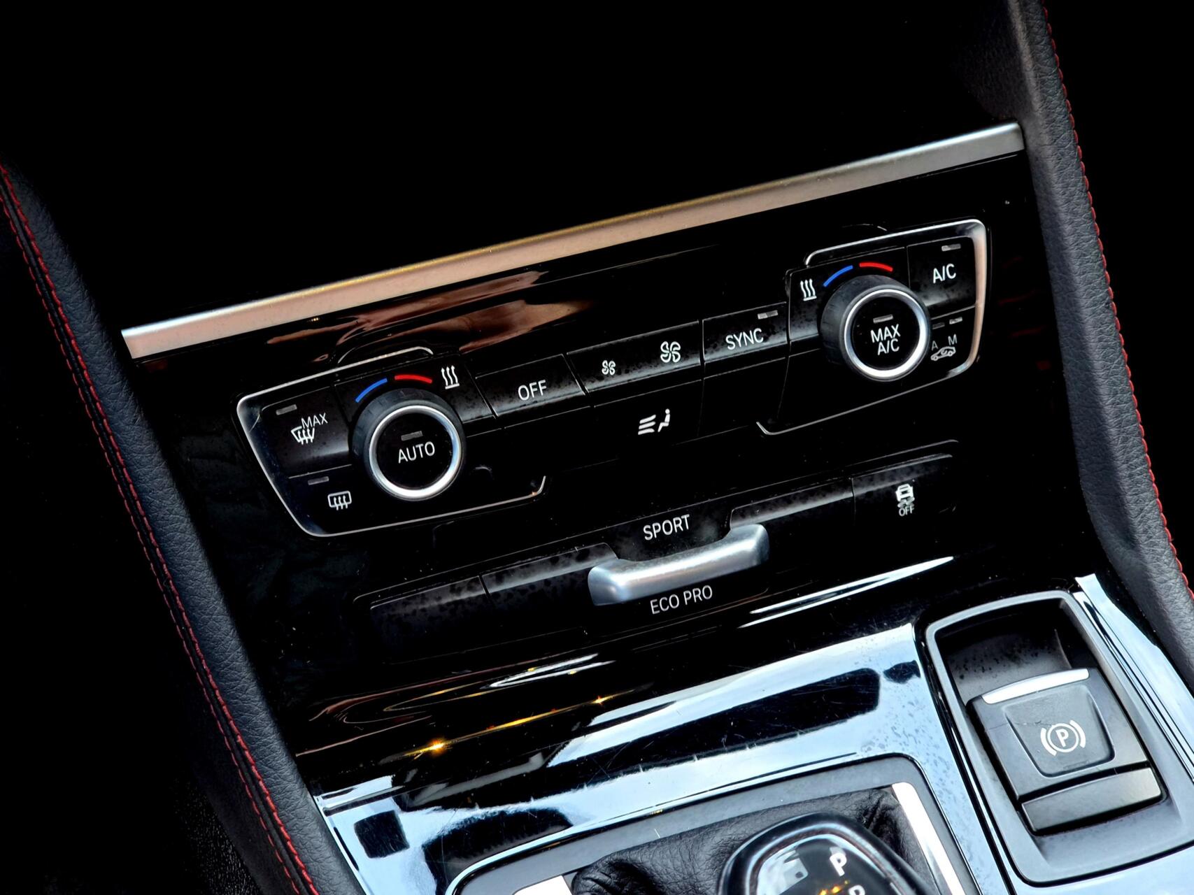Foto van BMW 220i Active Tourer