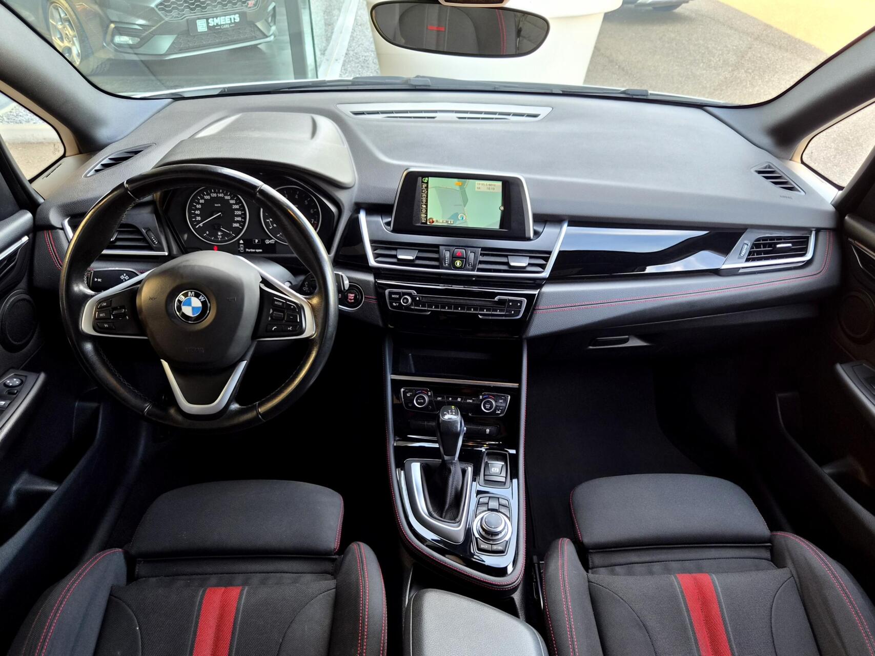 Foto van BMW 220i Active Tourer