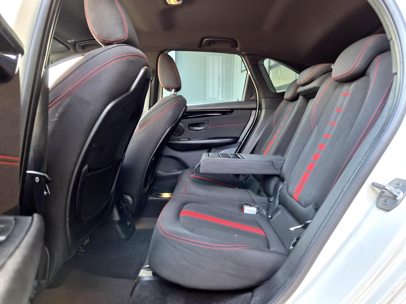 Foto van BMW 220i Active Tourer