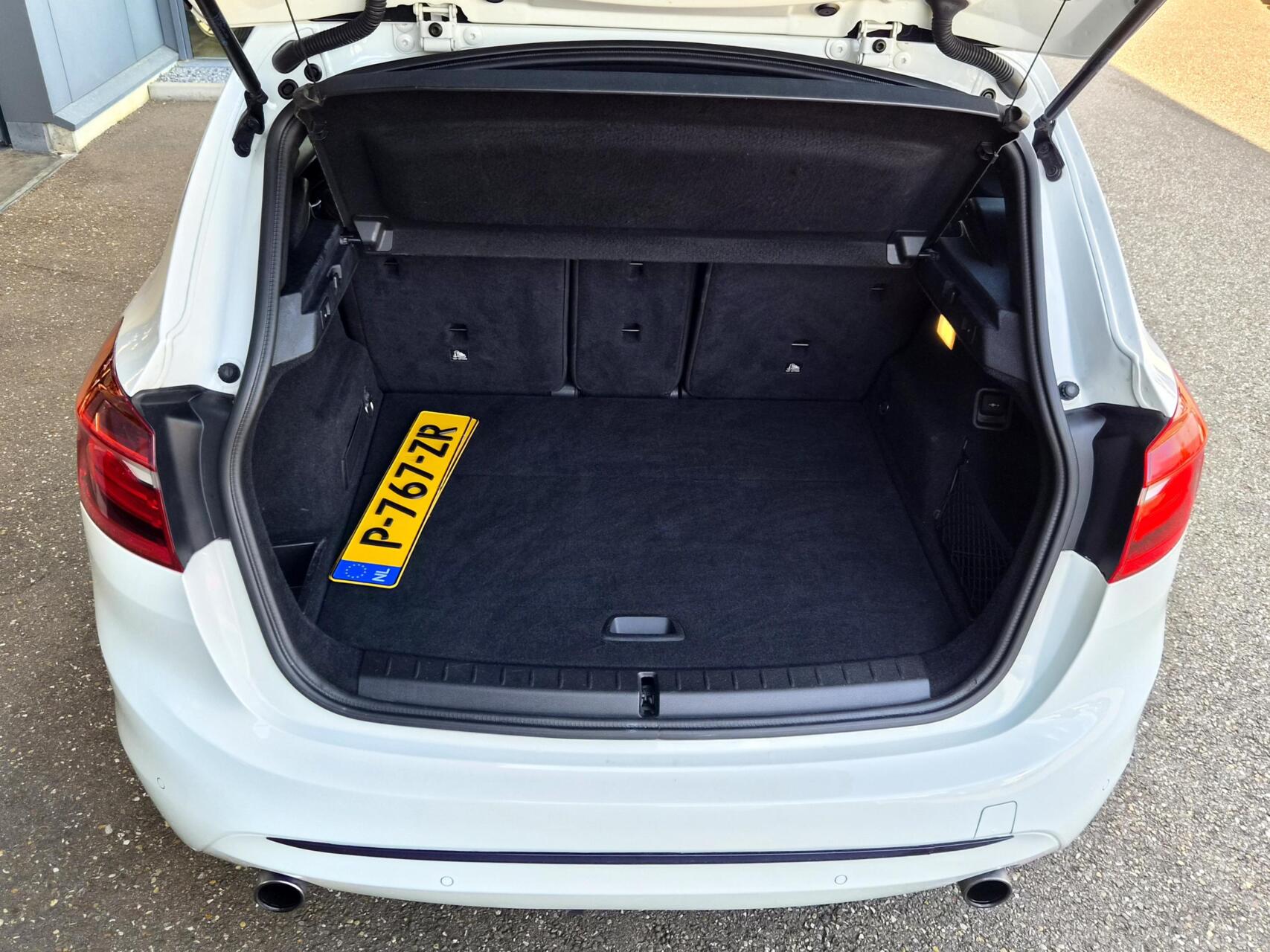 Foto van BMW 220i Active Tourer