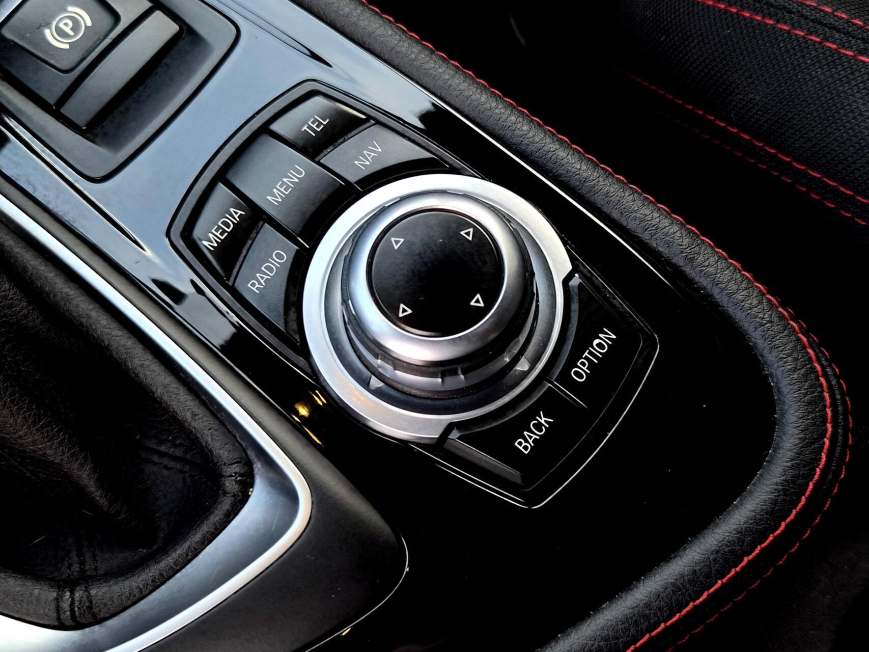 Foto van BMW 220i Active Tourer