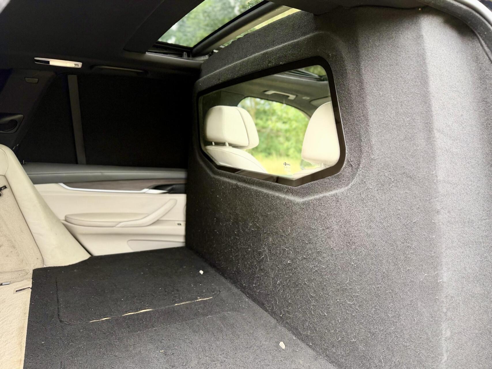 Foto van BMW X5 M50d