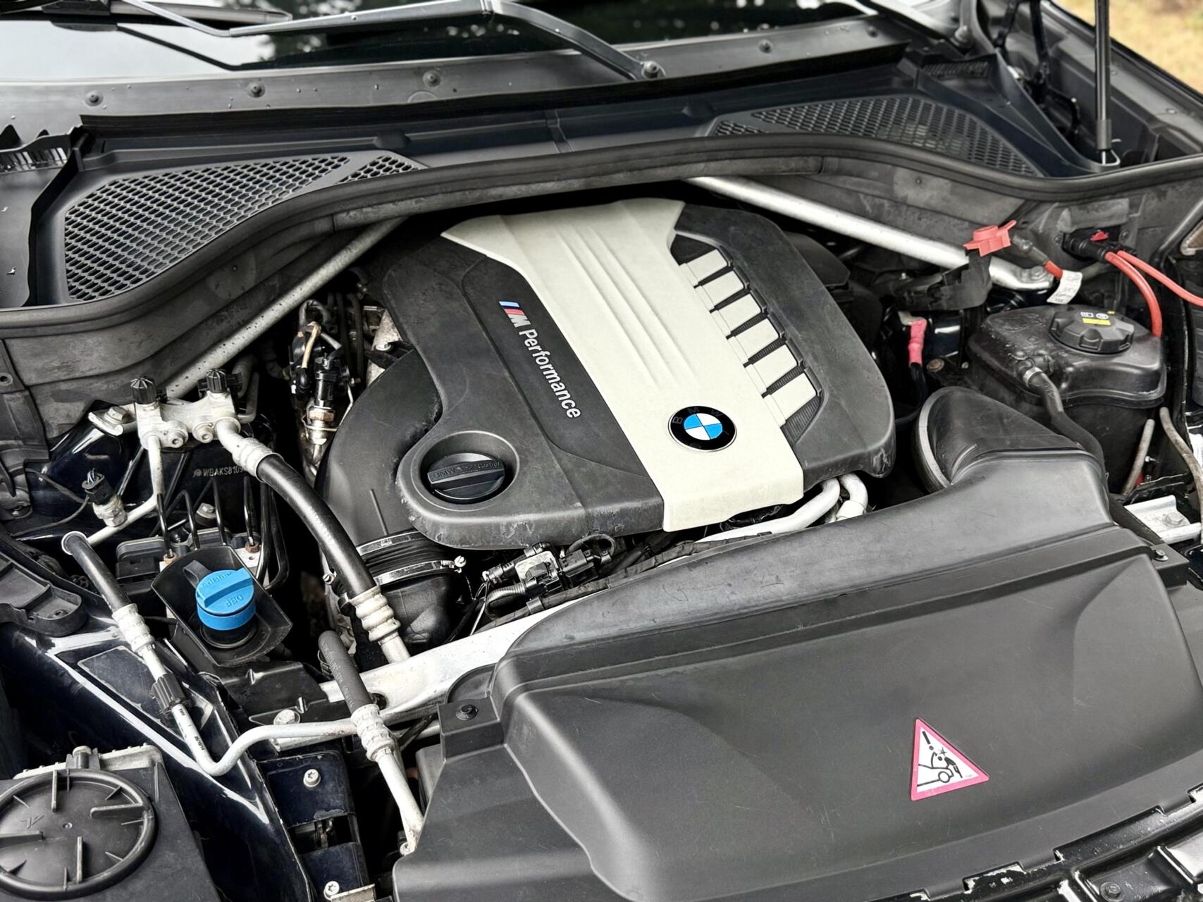 Foto van BMW X5 M50d