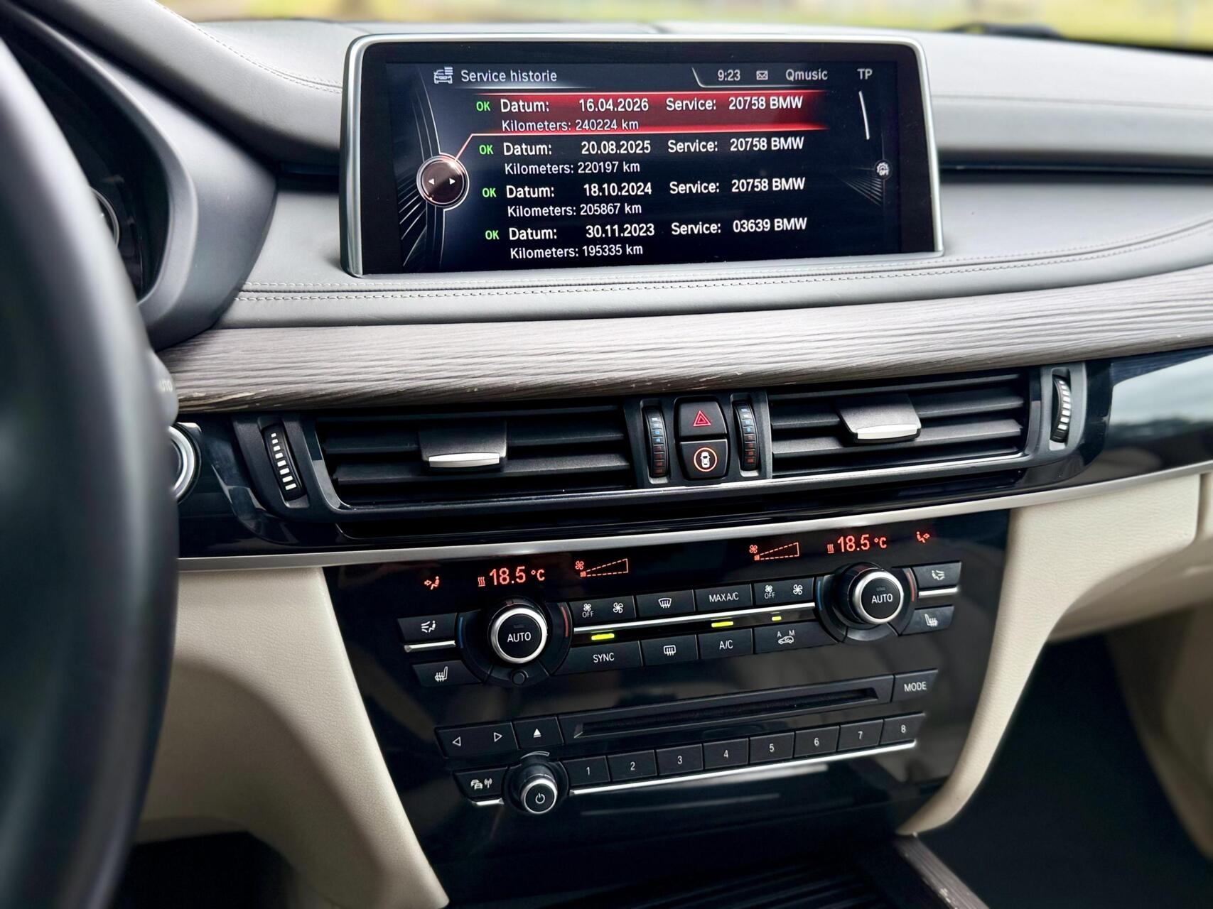 Foto van BMW X5 M50d