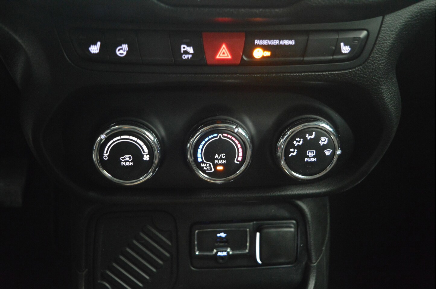 Foto van Jeep Renegade Van