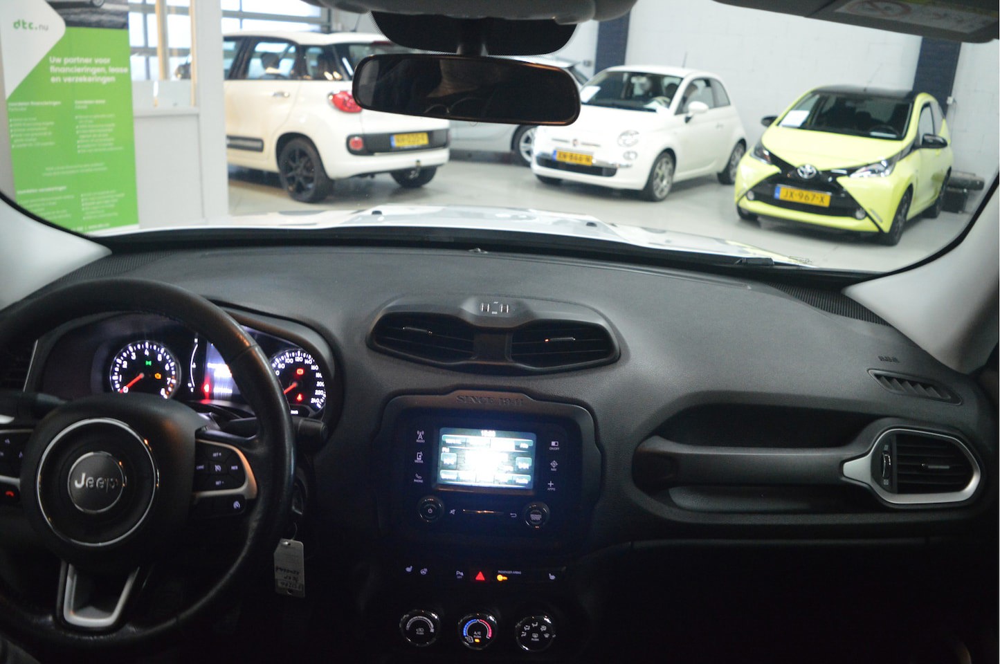 Foto van Jeep Renegade Van