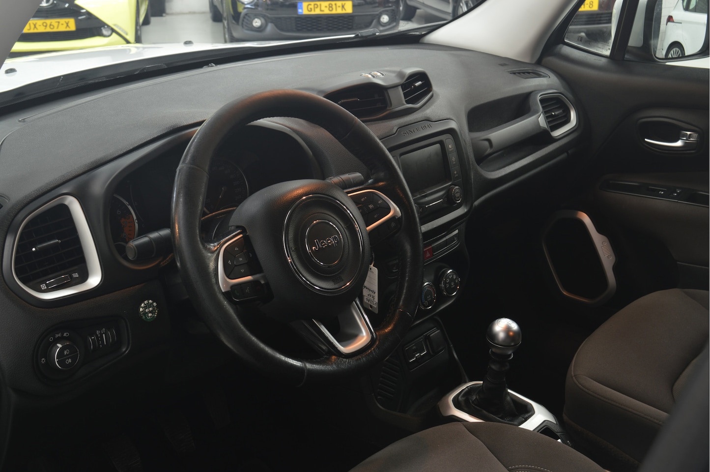 Foto van Jeep Renegade Van
