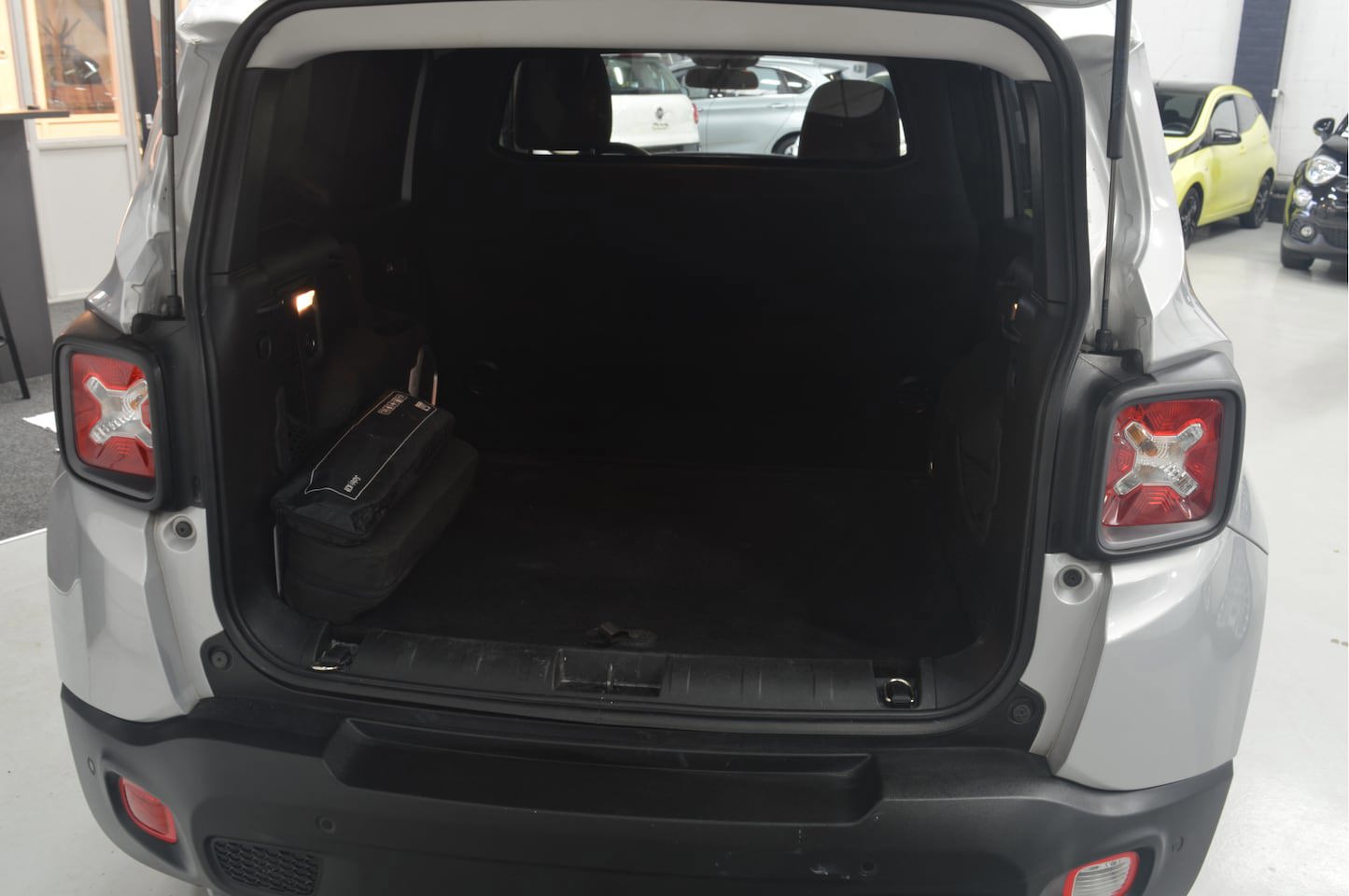 Foto van Jeep Renegade Van