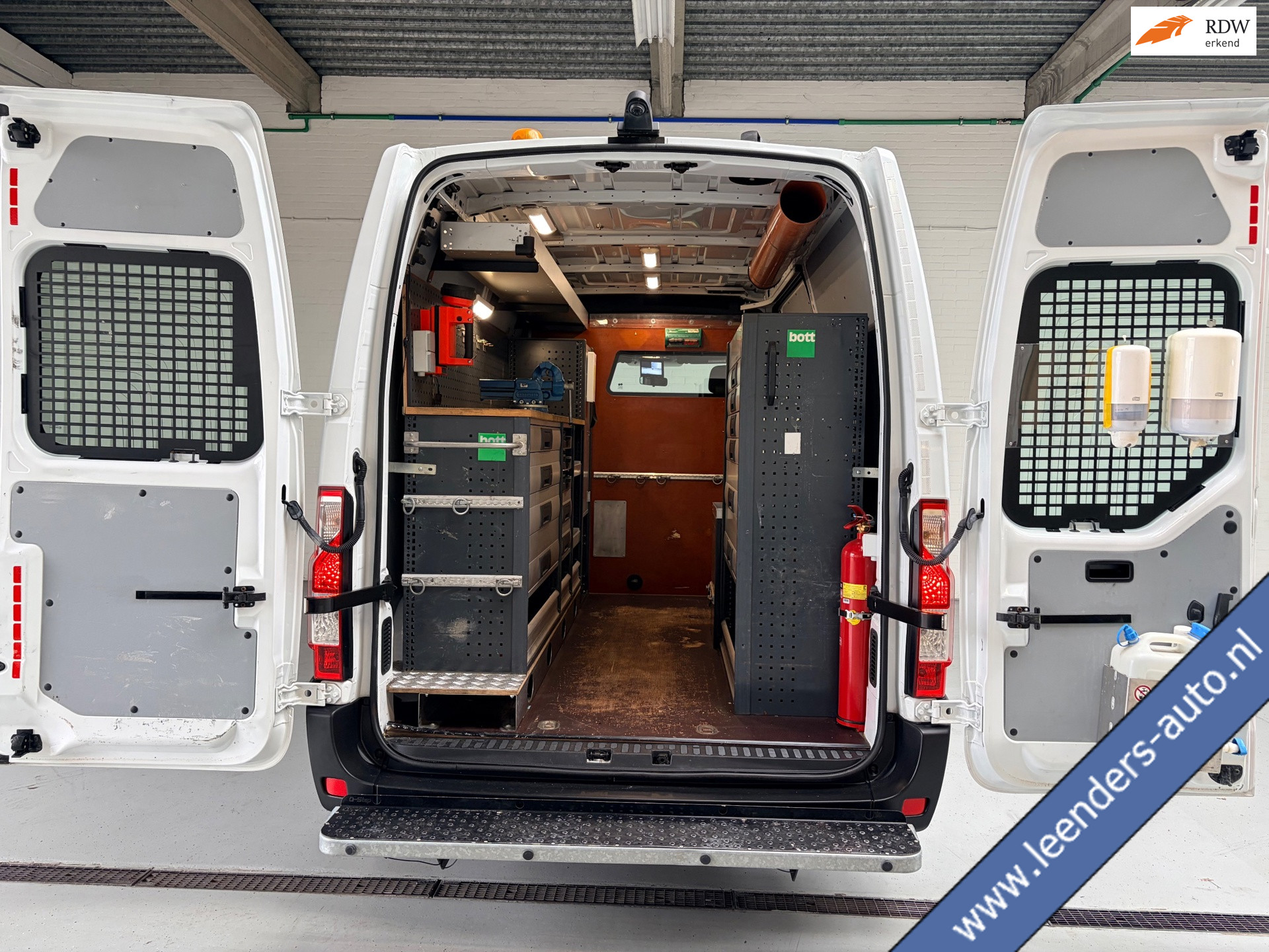Opel Movano Servicewagen Automaat 2.3 CDTI BiTurbo 170pk L2H2, 230v Omvormer, BOTT kasten, Standkachel, RIJKLAARPRIJS 2018 - voorkant