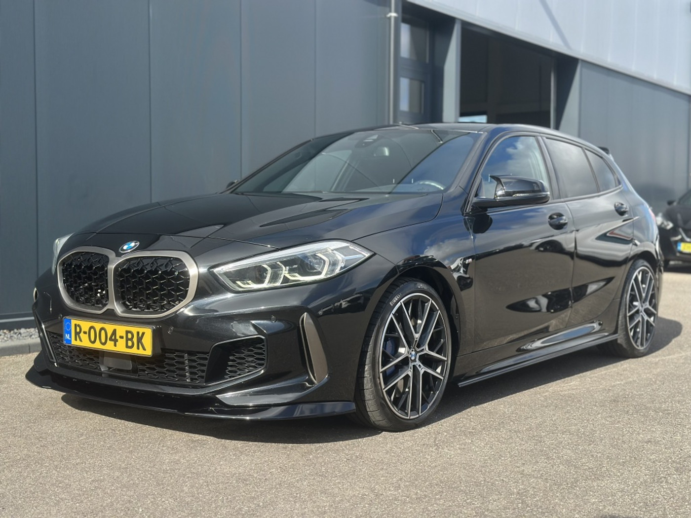 Foto van BMW M135i xDrive