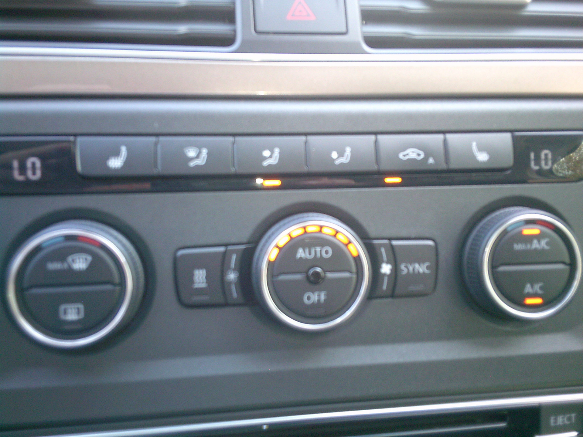 Foto van Volkswagen Caddy Modified Partition Wall