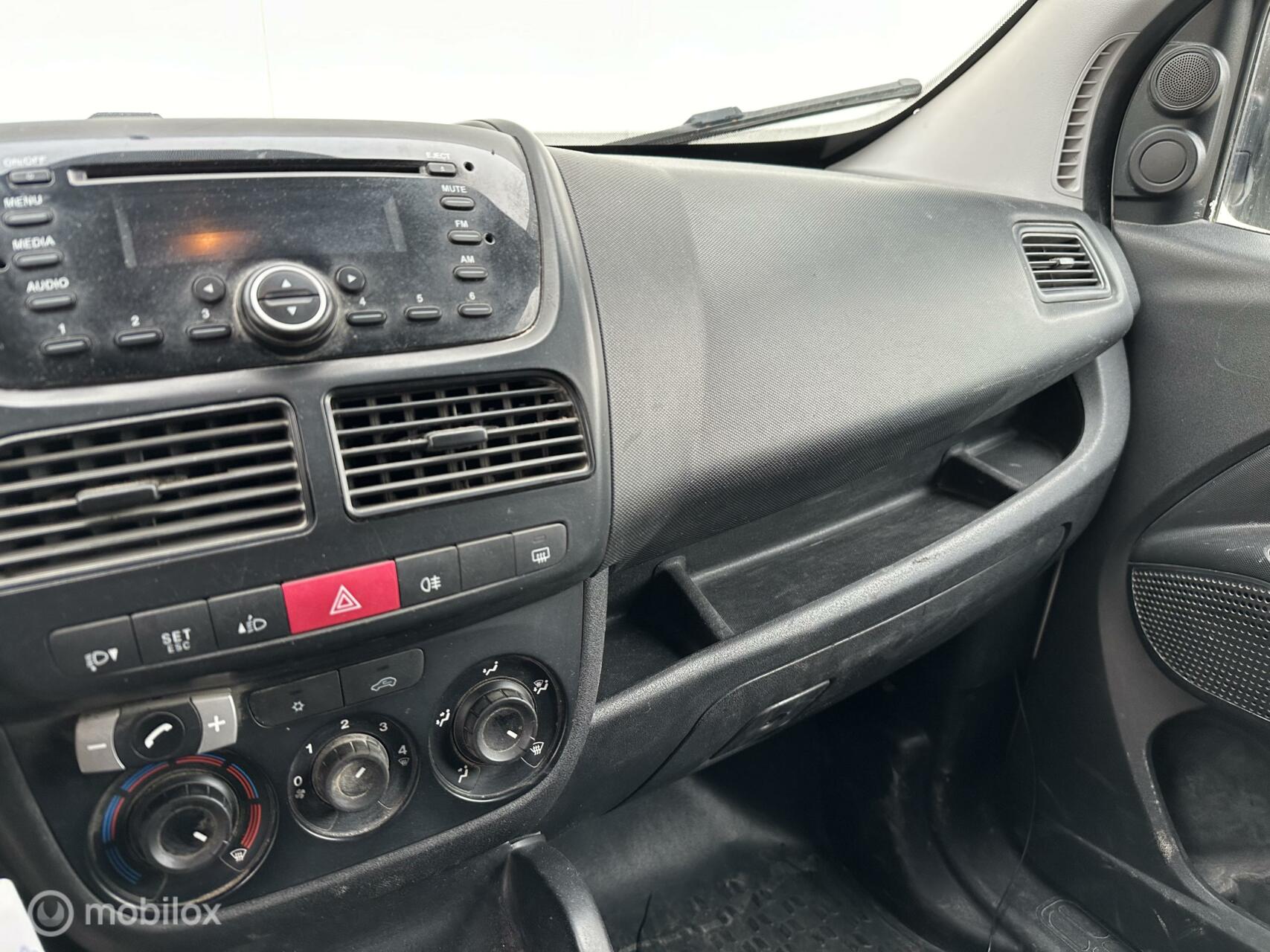 Foto van Opel Combo
